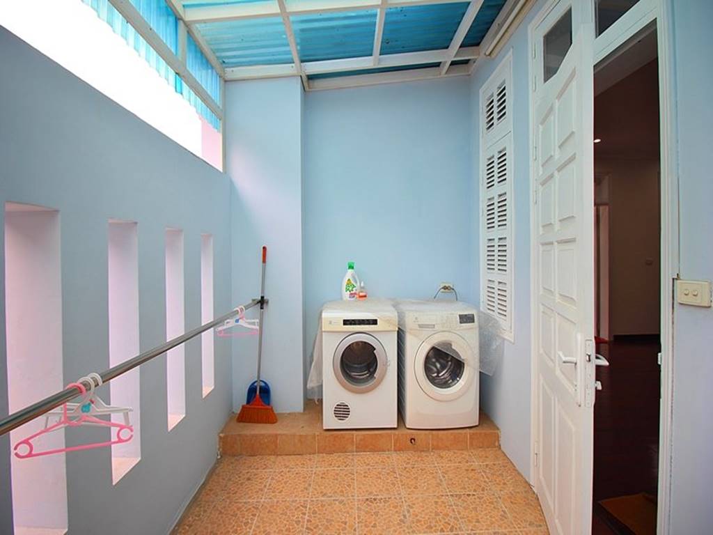 Vast 5BHK villa for rent in D block, Ciputra Hanoi 23