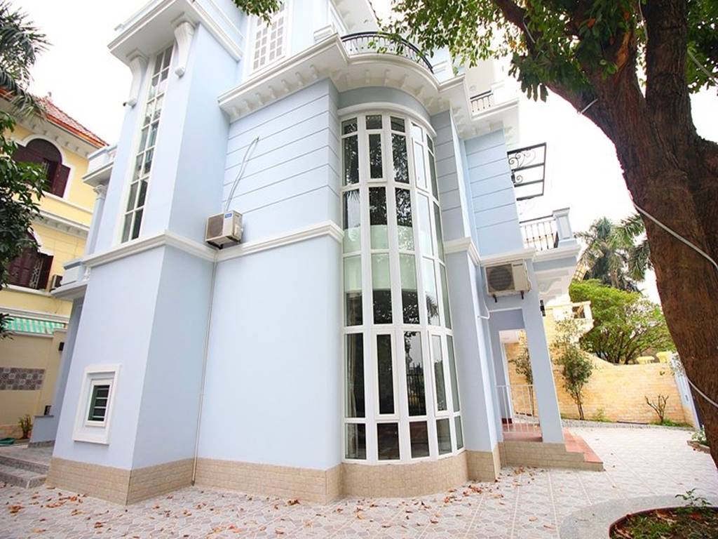 Vast 5BHK villa for rent in D block, Ciputra Hanoi 5